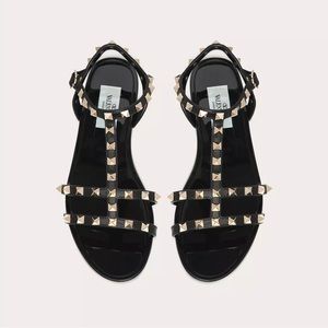 VALENTINO Rockstud Flat Rubber Sandal in Black (size 41)